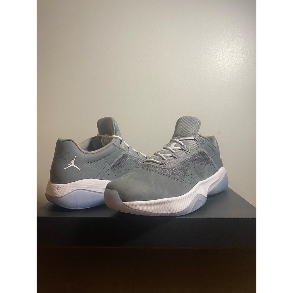 Jordan 11 CMFT Low (Cool Grey)